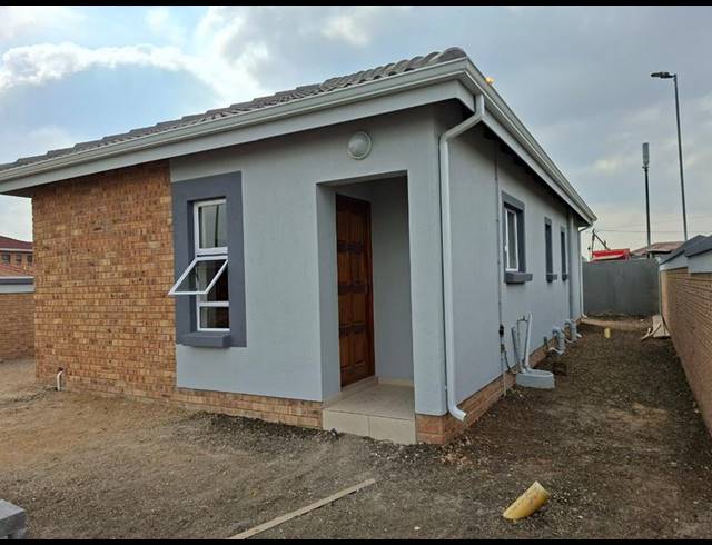 3 BEDROOM HOUSE FOR SALE IN BUHLE PARK